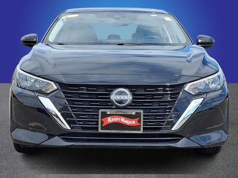 Used 2024 Nissan Sentra SV image 2