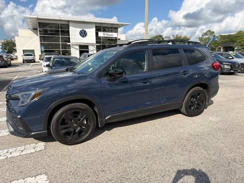 Used 2025 Subaru Ascent Bronze Edition w/ Onyx Package AWD/4WD image 1