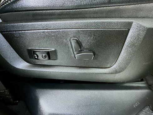 Used 2022 RAM 3500 Laramie AWD/4WD image 23