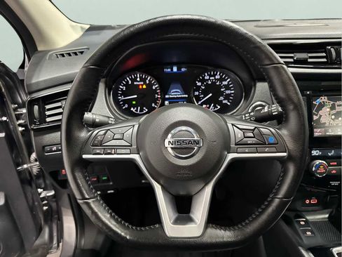 Used 2022 Nissan Rogue Sport SL w/ Premium Package image 13