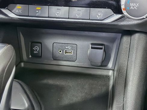 Used 2025 Nissan Sentra S FWD image 25