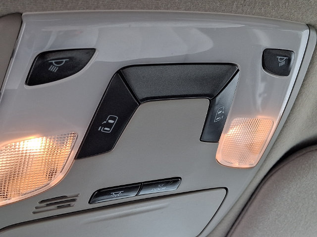 Used 2013 Toyota Sienna LE w/ Towing Pkg FWD image 23