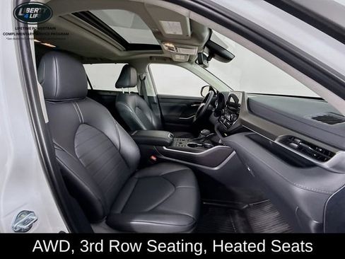Used 2024 Toyota Highlander XLE image 29