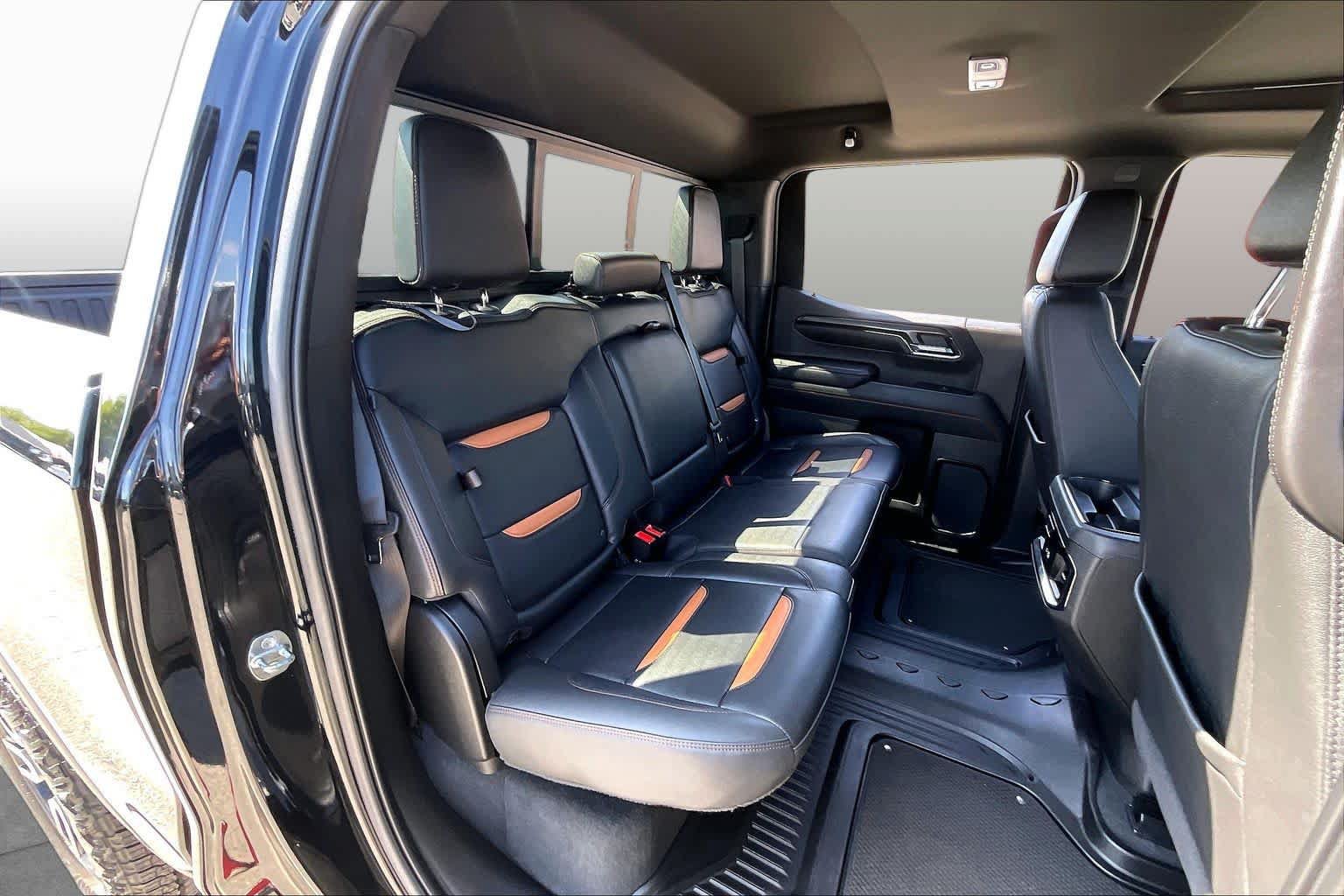 Used 2023 GMC Sierra 1500 AT4 w/ AT4 Premium Package AWD/4WD image 21