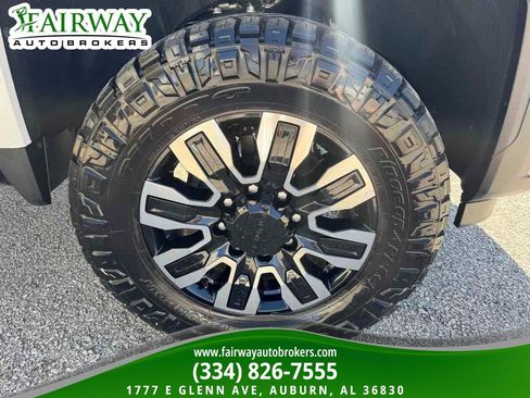 Used 2024 GMC Sierra 2500 Denali Ultimate AWD/4WD image 34
