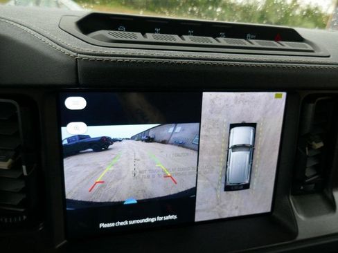 New 2025 Ford Bronco Badlands image 22