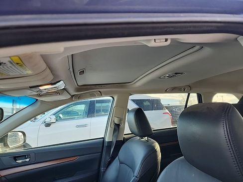 Used 2014 Subaru Outback 2.5i Limited w/ Moonroof Package image 12