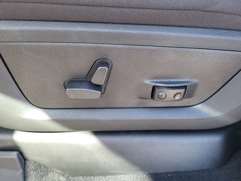 New 2026 RAM 3500 Big Horn image 14