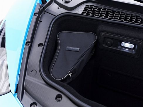 Used 2023 Lamborghini Huracan EVO image 20