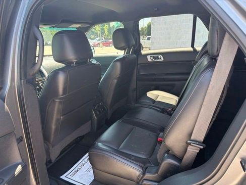Used 2014 Ford Explorer Limited w/ Equipment Group 301A AWD/4WD image 15