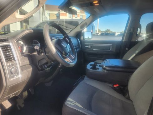 Used 2022 RAM 1500 Classic SLT image 20