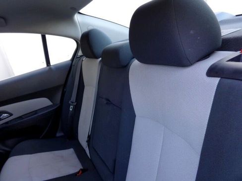 Used 2011 Chevrolet Cruze LS w/ Connectivity Package FWD image 12