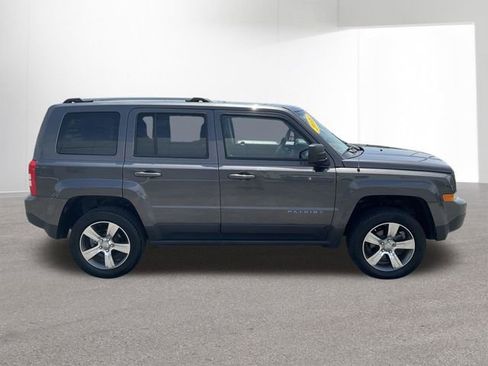 Used 2016 Jeep Patriot High Altitude AWD/4WD image 31