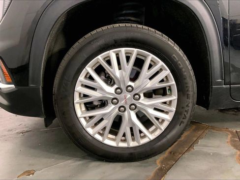 Used 2024 GMC Acadia Elevation FWD image 9