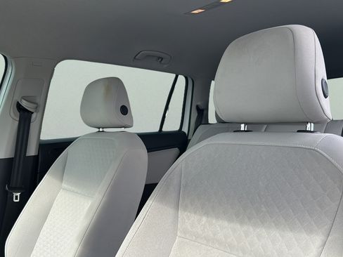 Used 2021 Volkswagen Tiguan S FWD image 22