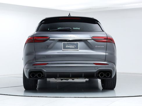 Certified 2023 Maserati Grecale GT image 4