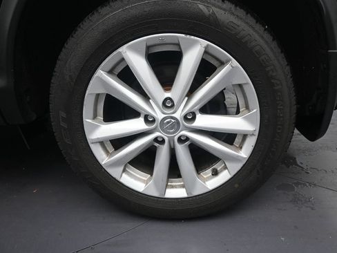 Used 2018 Nissan Rogue Sport SV w/ SV Technology Package AWD/4WD image 10
