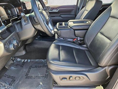 Used 2025 GMC Sierra 1500 SLT image 15