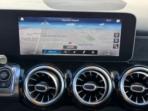Certified 2020 Mercedes-Benz GLB 250 image 27