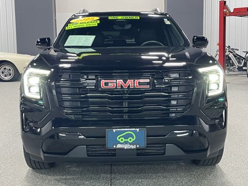 Certified 2025 GMC Terrain Elevation w/ Elevation Premium Package AWD/4WD image 8