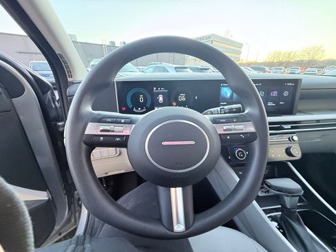 Used 2026 Hyundai Tucson SEL image 12