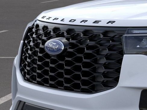 New 2026 Ford Explorer ST-Line w/ ST-Line Street Pack AWD/4WD image 17