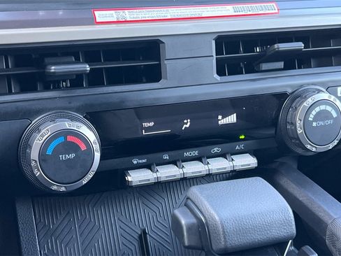 Certified 2025 Toyota Tacoma SR5 image 23