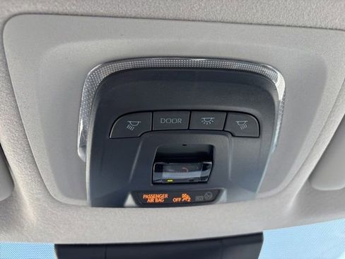 Used 2026 Toyota Corolla Cross L image 25