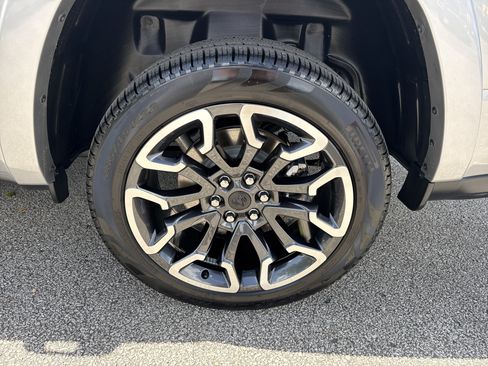 Used 2026 RAM 1500 Limited AWD/4WD image 19