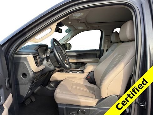 Used 2024 Ford Expedition Max Limited image 9