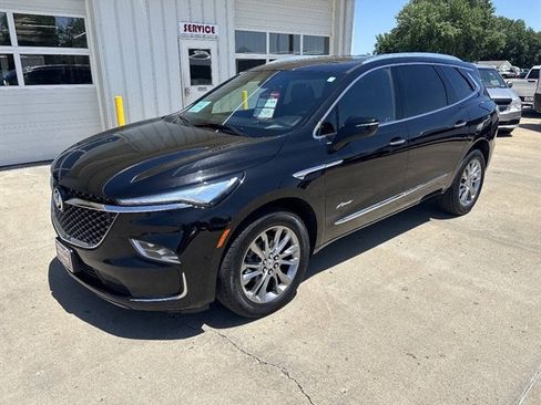 Used 2023 Buick Enclave Avenir w/ Avenir Technology Package AWD/4WD image 22