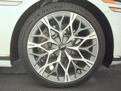 Used 2025 Genesis G90 3.5T AWD/4WD image 6