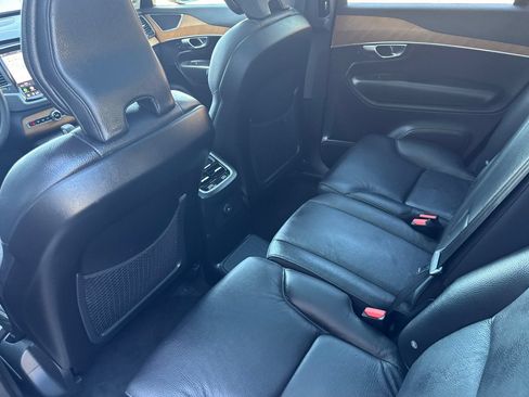 Used 2024 Volvo XC90 T8 Core w/ Protection Package Premier AWD/4WD image 4