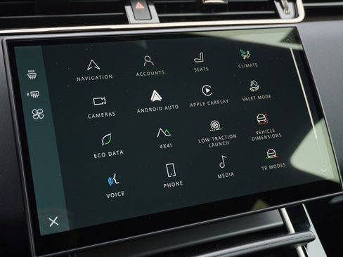 New 2026 Land Rover Range Rover Evoque S image 18