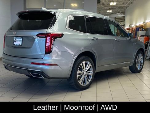 Used 2023 Cadillac XT6 Premium Luxury image 7