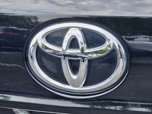 Used 2023 Toyota Highlander XLE AWD/4WD image 31