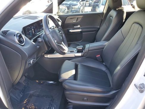 Used 2021 Mercedes-Benz GLB 250 GLB 250 image 16