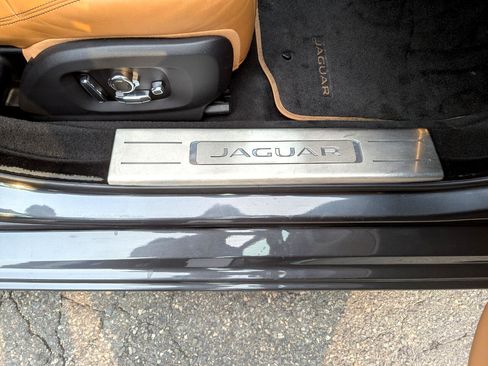 Used 2017 Jaguar XJ L Supercharged image 42