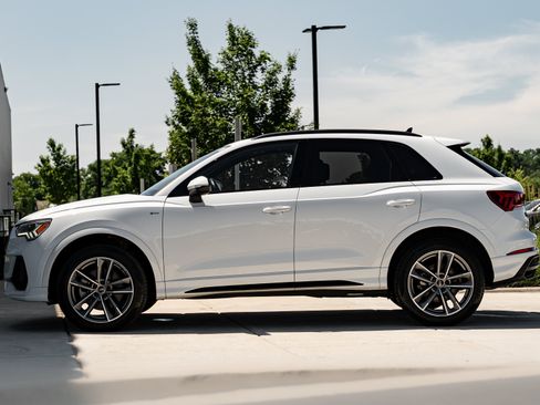 Certified 2024 Audi Q3 2.0T Premium AWD/4WD image 6