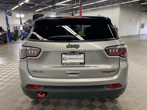 Used 2023 Jeep Compass Trailhawk image 9