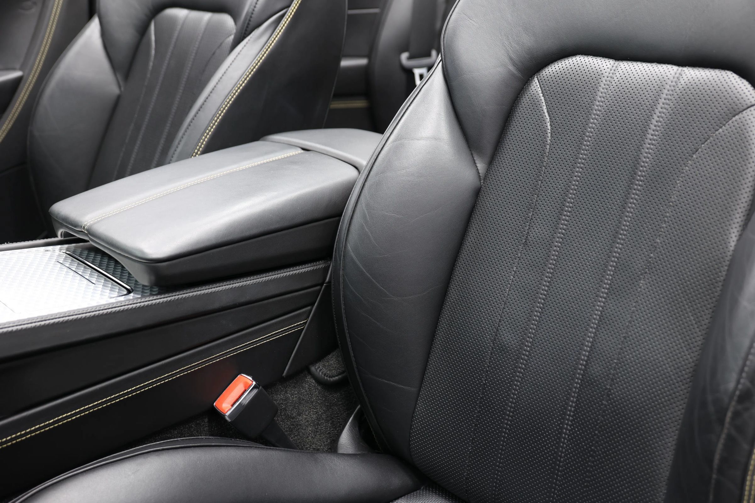 Used 2020 Bentley Continental GT w/ Number 1 Edition by Mulliner AWD/4WD image 25