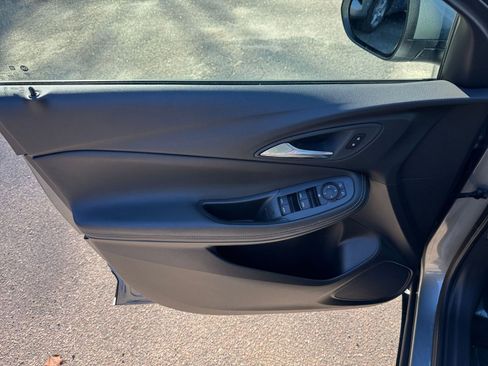 Used 2025 Buick Encore GX Preferred image 18