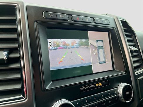 Used 2021 Ford Expedition Platinum image 14