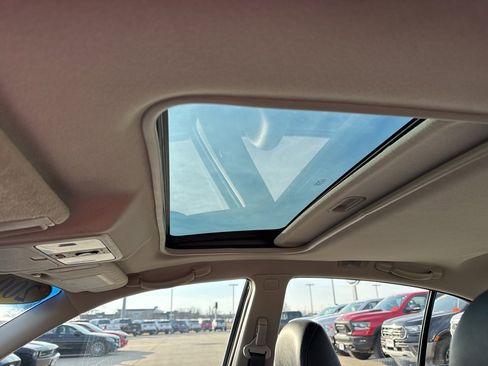 Used 2006 INFINITI G35 x Sedan image 4