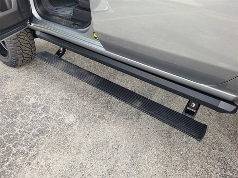 Used 2025 Chevrolet Silverado 2500 Custom w/ Custom Value Package image 23