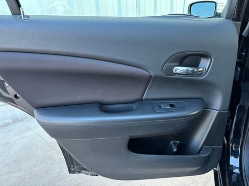 Used 2014 Chrysler 200 Touring w/ 200 S Group image 27