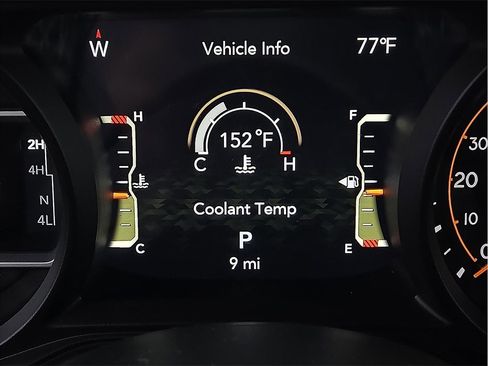 New 2025 Jeep Gladiator High Tide image 17