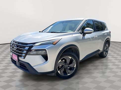 Used 2024 Nissan Rogue SV AWD/4WD image 1