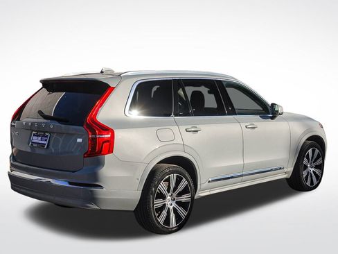 Used 2024 Volvo XC90 T8 Plus w/ Protection Package Premier image 11
