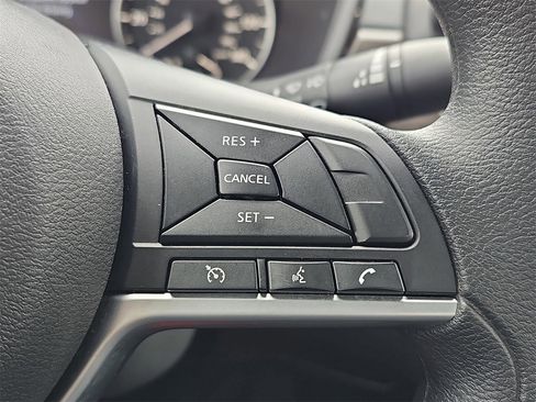 Used 2025 Nissan Altima 2.5 SV w/ SV Special Edition Package image 17